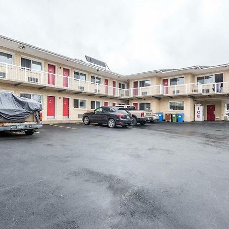 Lake City Motel Dartmouth Esterno foto
