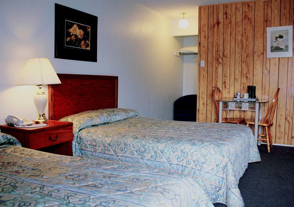Lake City Motel Dartmouth Esterno foto