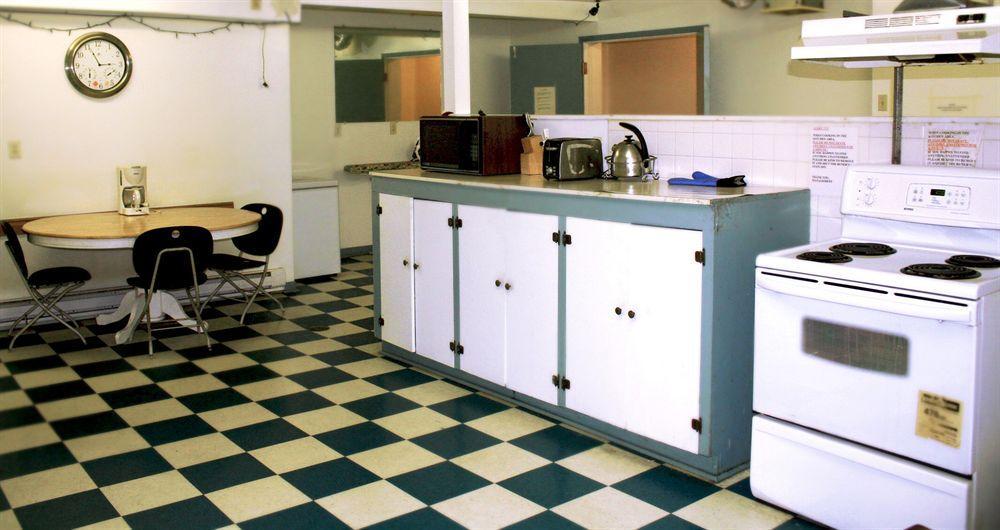 Lake City Motel Dartmouth Esterno foto