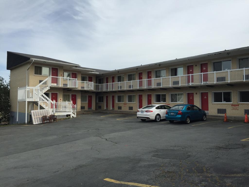 Lake City Motel Dartmouth Esterno foto