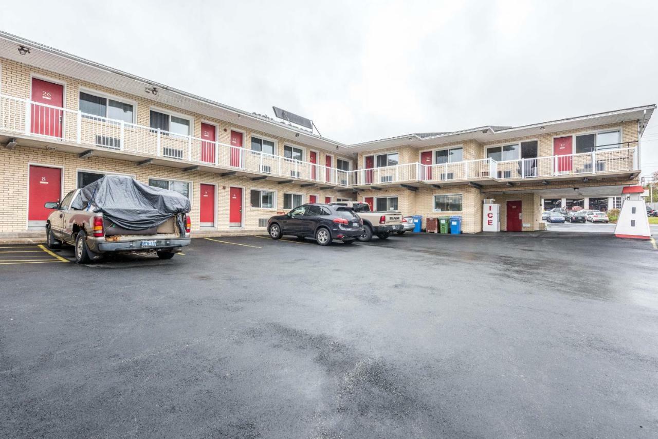 Lake City Motel Dartmouth Esterno foto