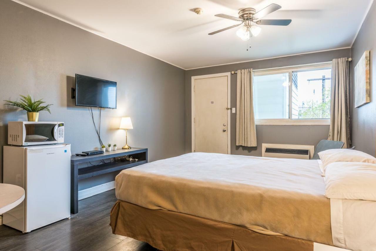 Lake City Motel Dartmouth Esterno foto