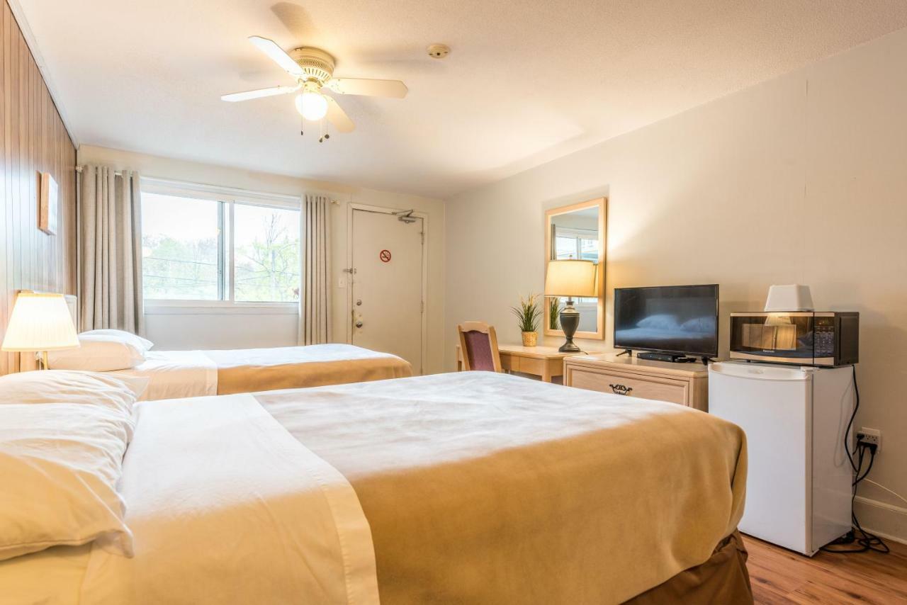 Lake City Motel Dartmouth Esterno foto