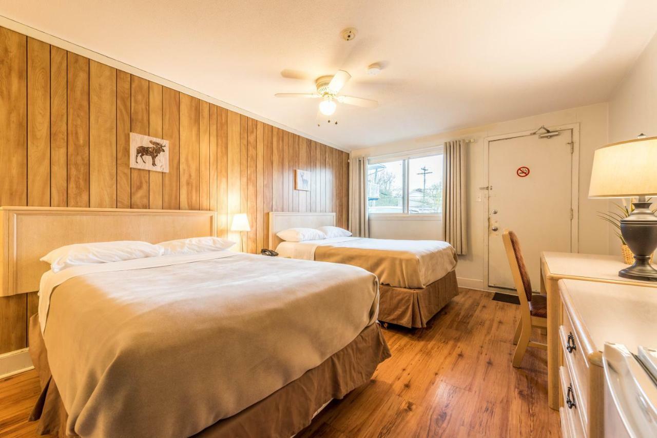 Lake City Motel Dartmouth Esterno foto