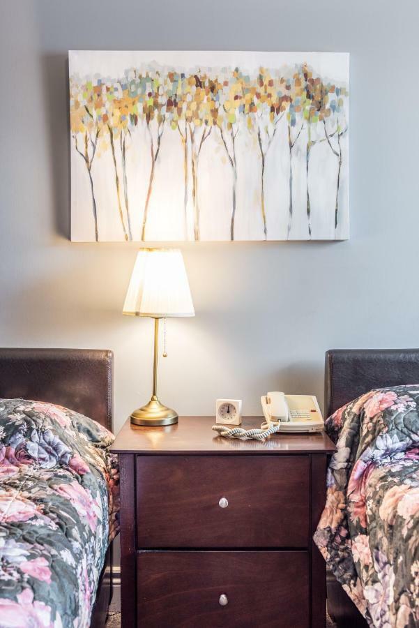 Lake City Motel Dartmouth Esterno foto